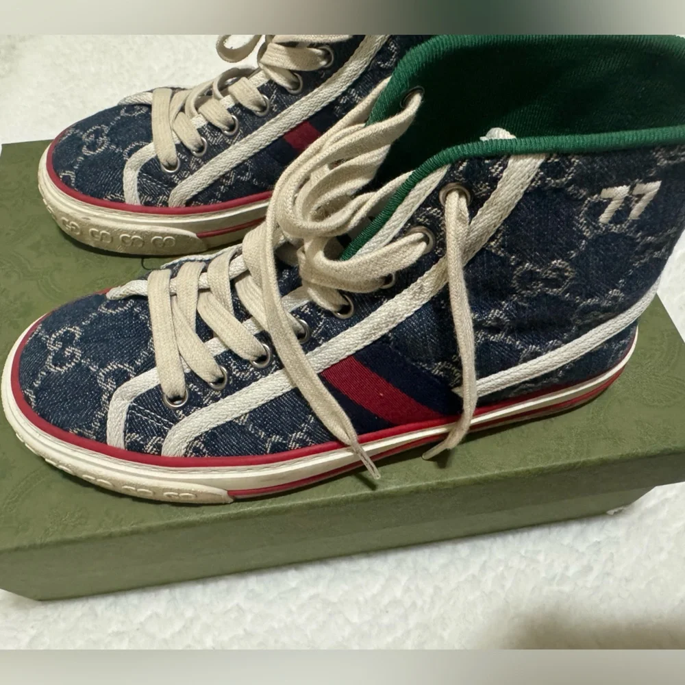 ✨Authentic 
Gucci High-Top Sneakers with Red and Blue Stripes - Picture 4 of 7